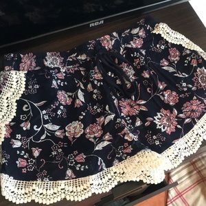 Never worn! Paisley printed medium waisted shorts